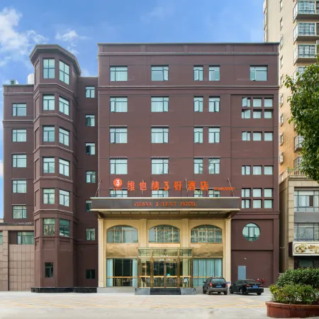 Vienna 3 Best Hotel (Huainan Fengtai Fengcheng Avenue Gymnasium Branch)