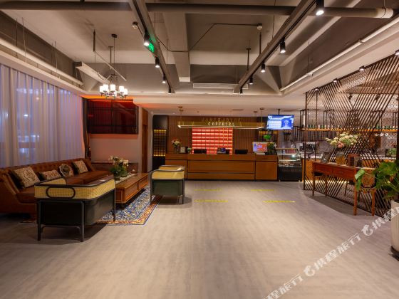 James Joyce Coffetel Hotel (Langfang High-Speed Railway Station Wanda Plaza)