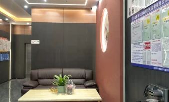 Four Seasons Holiday Inn Prestige