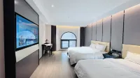 Starway Hotel (Chengde Xinglong West Railway Station) Hotel di Xinglong