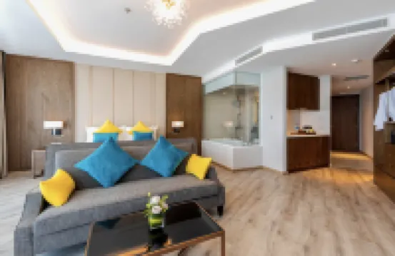 파노라마 럭셔리 비치프런트 나트랑 호텔