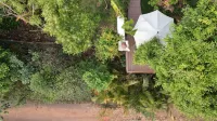 Xishuangbanna Bohai Birch Tree Hot Spring Yunshu Hotels in Menghai