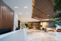 Chenxi Light Luxury Hotel (Mangshi Airport Mangshi Square)
