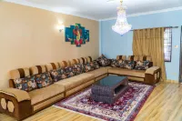 The White House Villa 8 Bedroom with Swimming Pool 比德爾住宿飯店