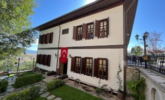 Leyla Hanım Konağı