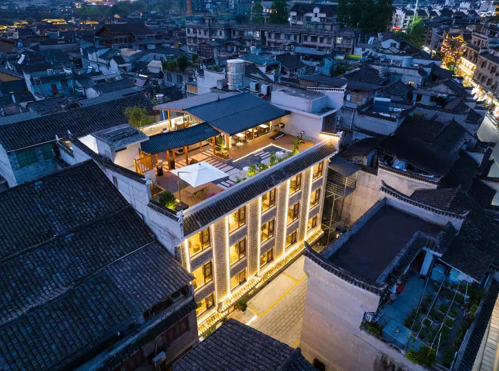 Hongqiao Story Homestay (Phoenix Ancient City Hongqiao Branch)