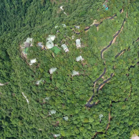 Shuye · Hidden Luxury Wilderness Camping Hotel (Sanbaishan)