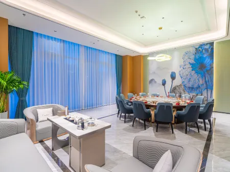 Changchun Herun  Hometown Hotel Отели рядом с достопримечательностью «Changchun Workers Gymnasium»