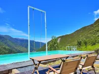 Mountain Tour Homestay（Four Sisters Mountains） - Pools