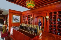 Lijiang LiuLigong 360 degrees Hot Spring Hotel - bar