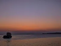 Shanwei Store Sea View Inn