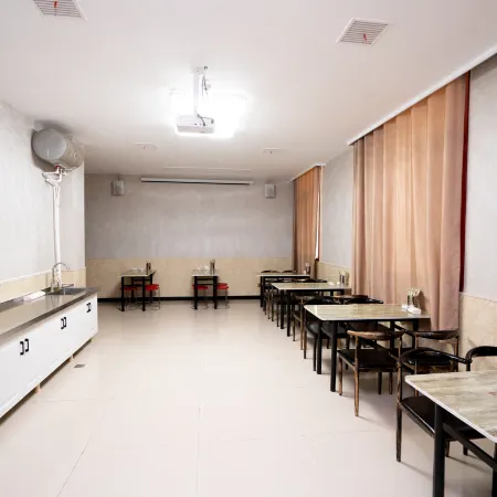 Shangmei Hotel (Zhaoxian Shiqiao Street Branch)
