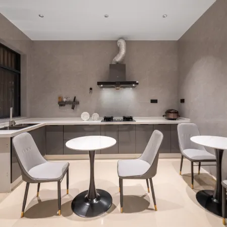 Seaman Hotel (Guangnan Lianhu Park Branch)