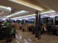 Zadoi Zhenxing Grand Hotel Hotels in Zadoi