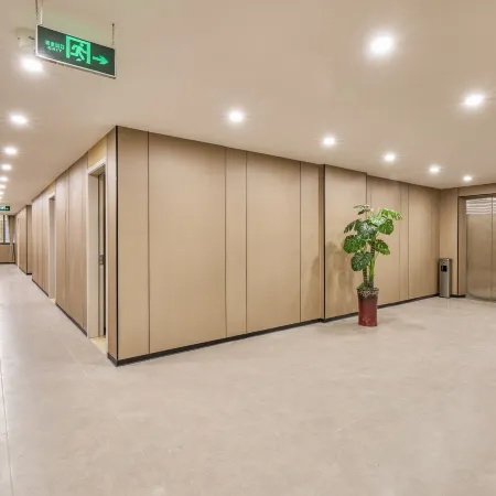 Guandu Longju Hotel