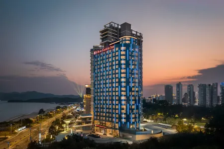 Hilton Garden Inn Shanwei Haibin Boulevard Отели рядом со станцией Shanwei Railway Station