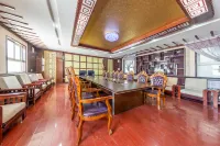 겔린하오타이 호텔 (거얼무 옌후 광장)