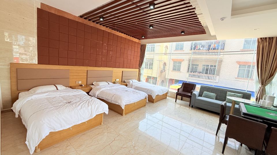 Huazhijia Hotel
