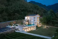 Anji Xiao Qi Zai · CHI INN — Family-Friendly Riverside Retreat (Tianmu Mountain Rafting Branch)