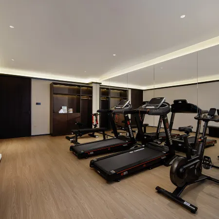 Qianna Hotel (Luohe High-Speed Rail West Station Yuanhui District Government)