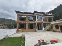 Nobu Homestay (Zha Ga Na) - شرفة