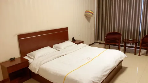 Xiaxian Yaqing Hotel in Xia County