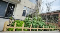 野三坡辭盈民宿 野三坡百草畔森林公園-萬年泉附近的飯店