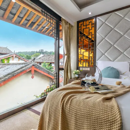 Weaving Sunshine Vacation | Designer Ancient City View Garden Hotel (the Old Town of Lijiang)