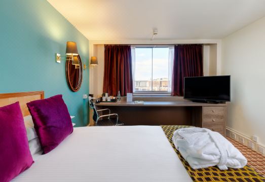 5. 콥톤 타라 호텔..