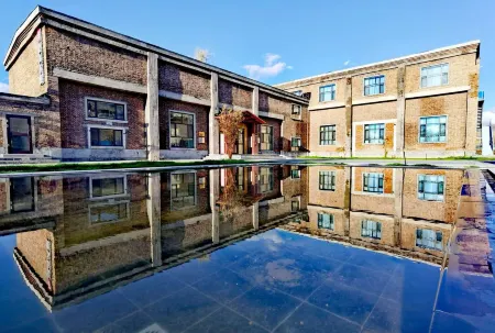 Koktoghay Jinshan Culture Club Отели рядом с достопримечательностью «Keketuohai Scenic District»