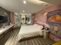 北京V-MAX威斯风尚主题酒店 - 豪华大床房