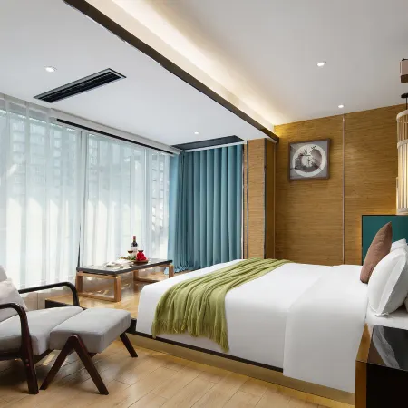Boyue Travel Homestay (Changsha Wu Yi Square IFS)
