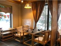 箐山公寓(吉林万科青山滑雪场店) - 餐厅