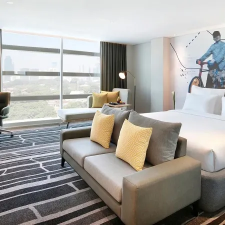 Novotel Jakarta Cikini Отели рядом с достопримечательностью «Посольство Египта»