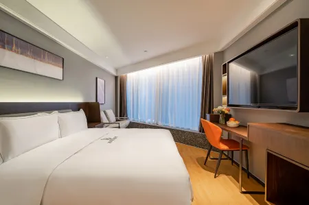 Qingmu Platinum Hotel (Nanjing Xinjiekou Subway Station Youyi Square)
