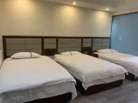 Urumqi Xiangping Hotel