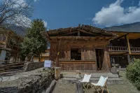 徳欽雨崩神瀑中国式旅館 - イン(INN)