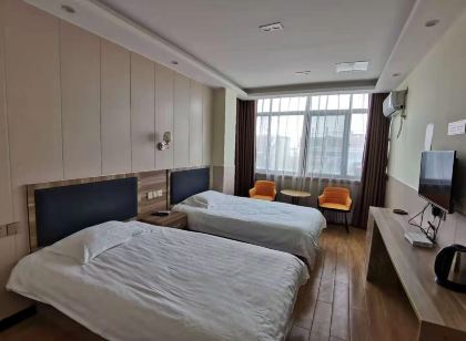 Suining Tianlong Business Hotel