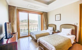 PineRidge Resort