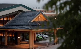 Hyakumangoku Onsen Hotel