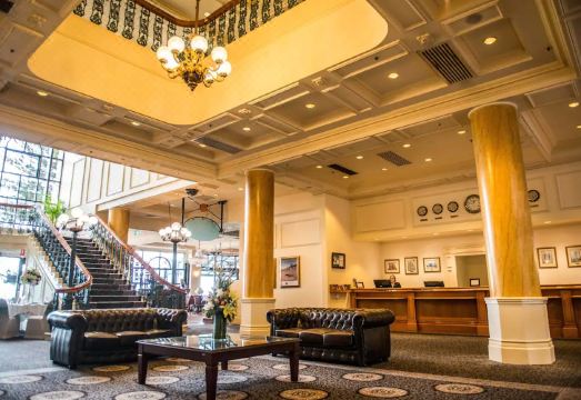 스탬포드 그랜드 호텔의 야외 수영장 이미지