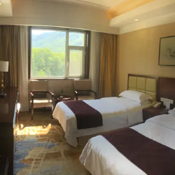 Friendship Hotel