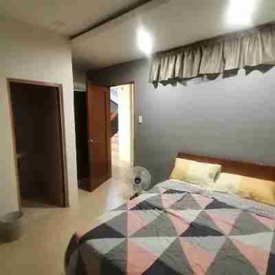 Capital O 811 Tri A's Building Rooms