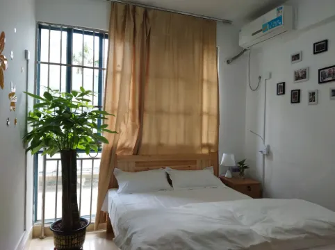 About Your Landscape Youth Hostel (Guangxi University Subway Station)