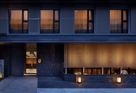 4. 오크우드 호텔 ..