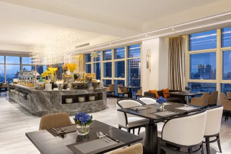 Wyndham Garden Wuhan Hankou Отели рядом с достопримечательностью «Пикшань Парк»