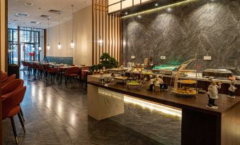 Rezen Dong Hotel (Tianjin Station Haiguangsi Subway Station)