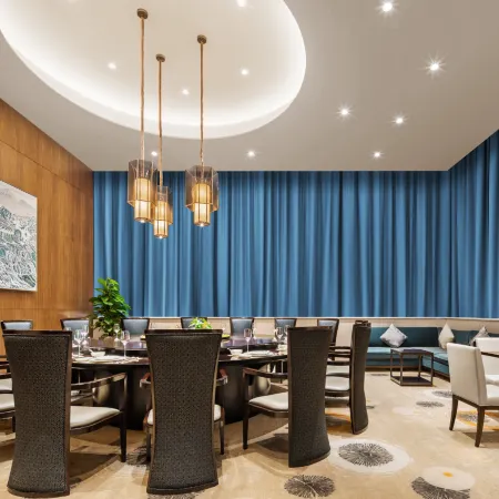 Suoyi Junlan Hotel