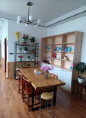 天柱山青山人家民宿