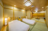 Dousha River Hot Spring Town Hotel